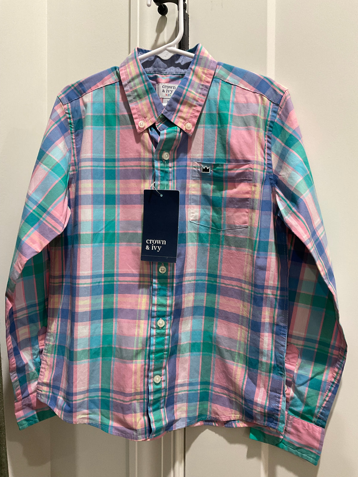 Crown & Ivy Button Up