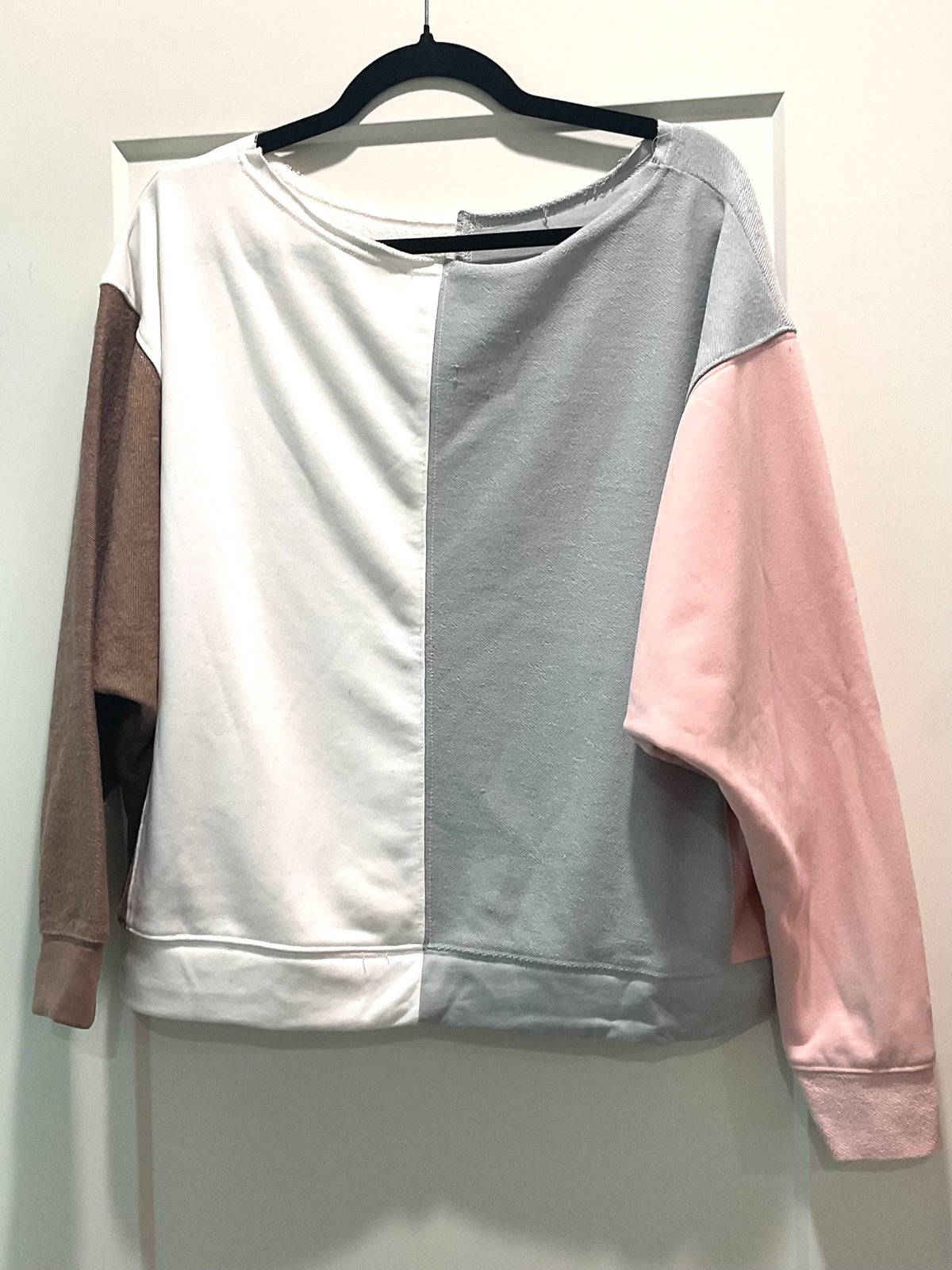 Color Block Long Sleeve Sweatshirt