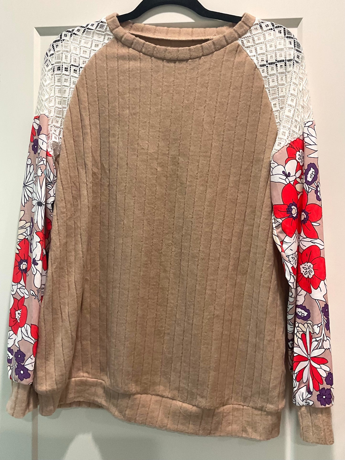 Taupe Floral & Lace Mixed-Sleeve Top